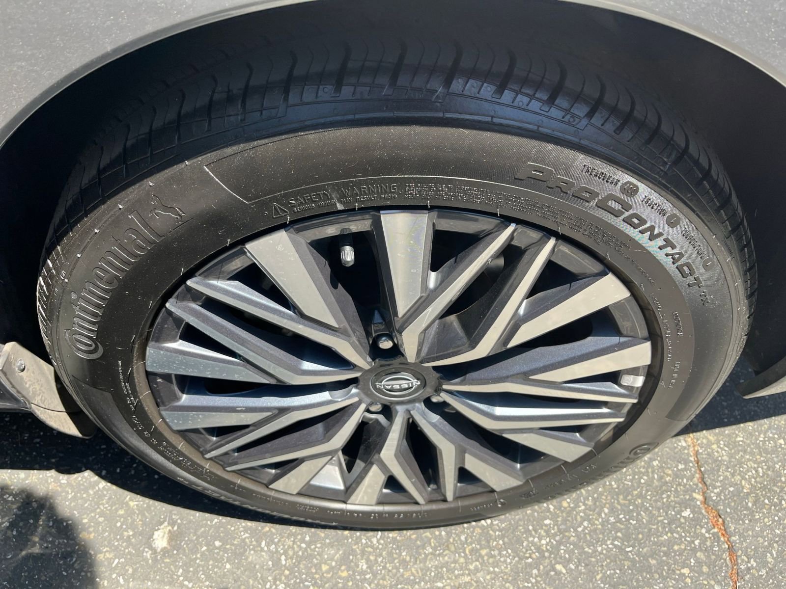 Used 2025 Nissan Altima 2.5 SV FWD image 30