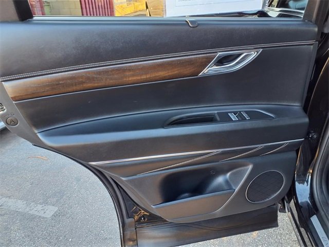 Used 2024 Genesis GV80 2.5T image 8