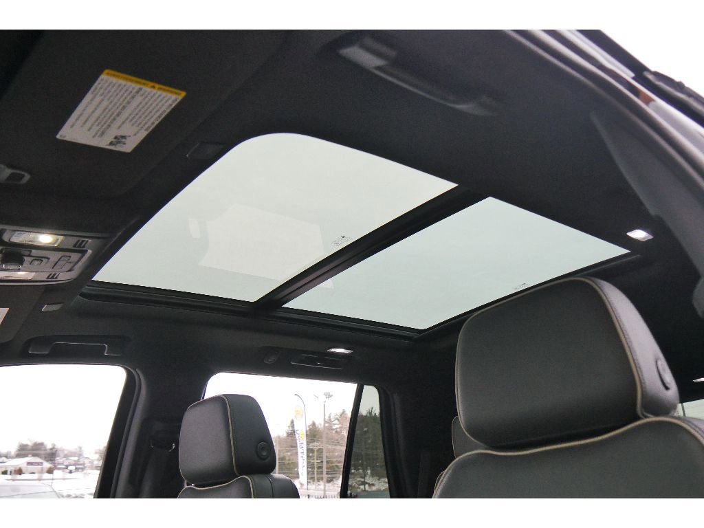 Used 2022 GMC Yukon SLT image 11