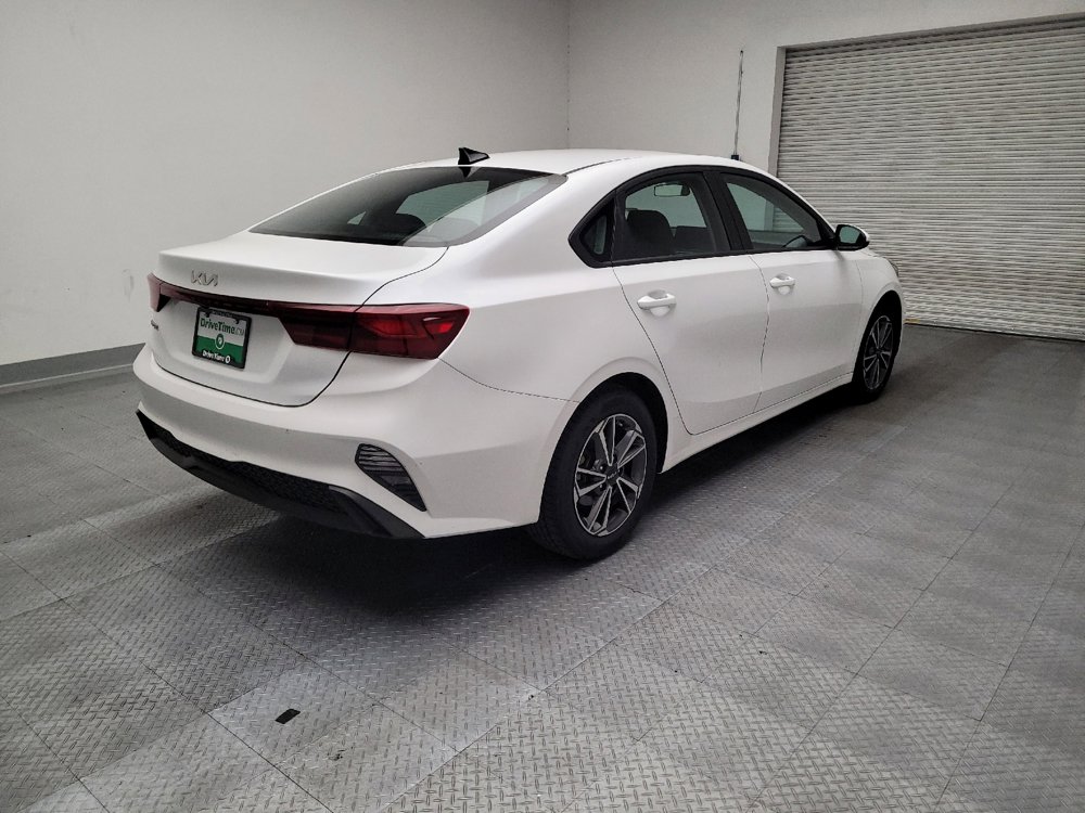 Used 2022 Kia Forte LXS image 9