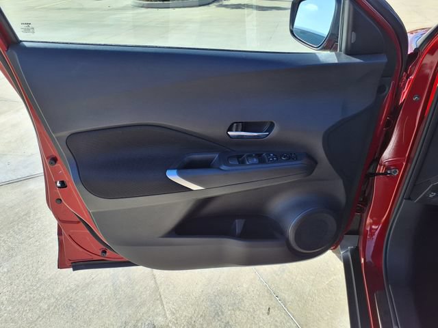 Used 2024 Nissan Kicks SV w/ Interior Electronics Package FWD image 11