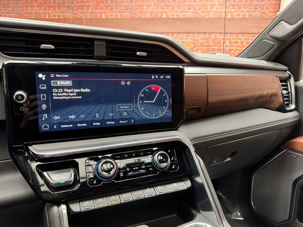 Used 2024 GMC Sierra 1500 Denali Ultimate image 19