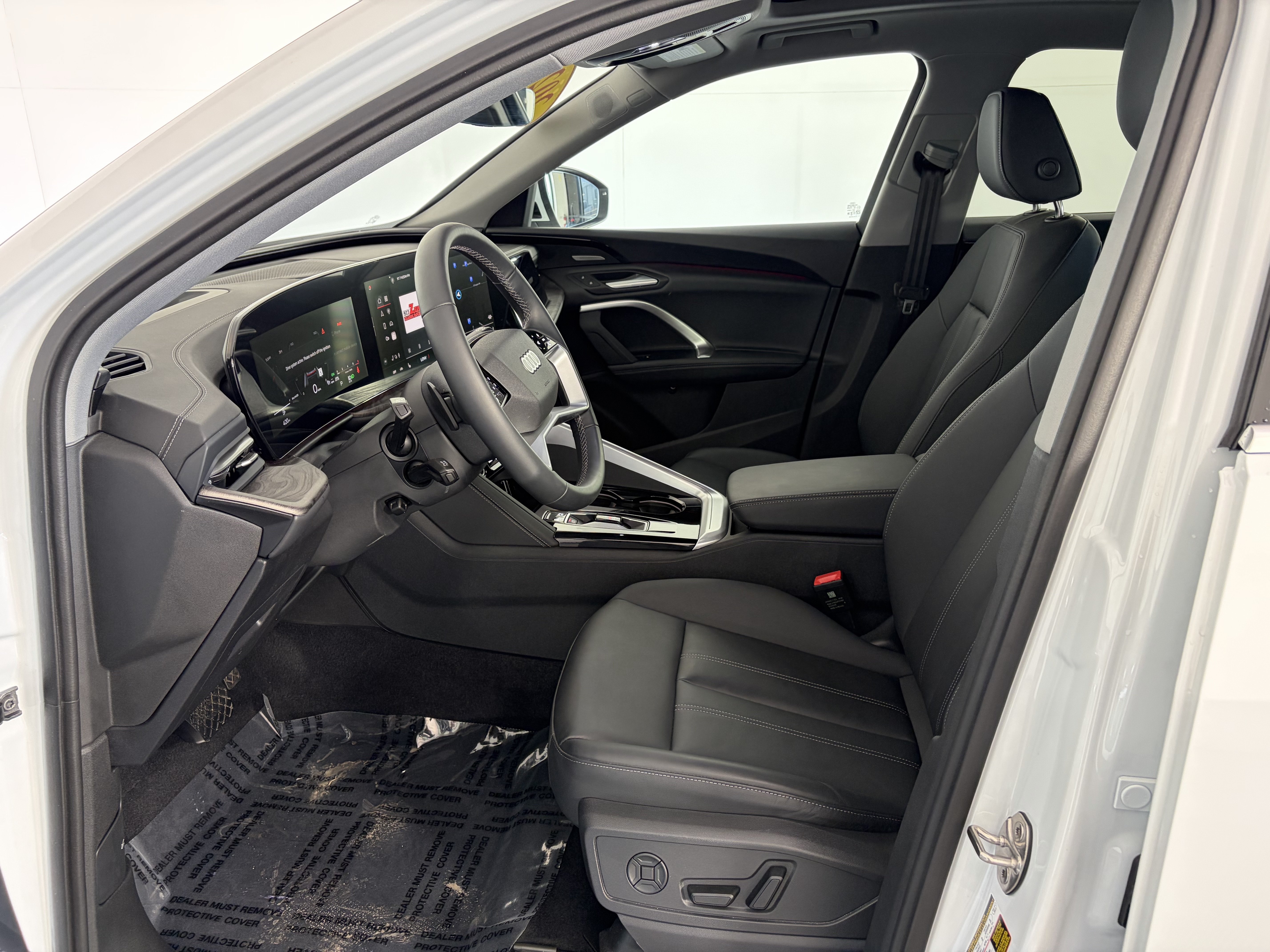 Used 2025 Audi Q5 Premium Plus AWD/4WD image 6