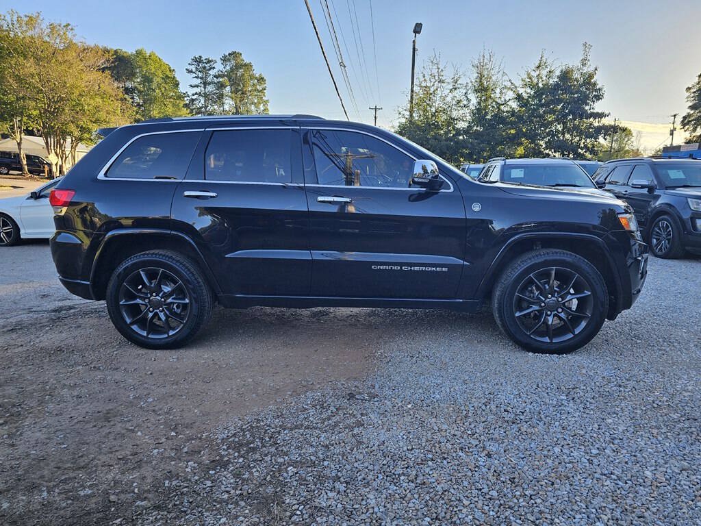 Used 2016 Jeep Grand Cherokee Overland w/ Advanced Technology Group AWD/4WD image 7