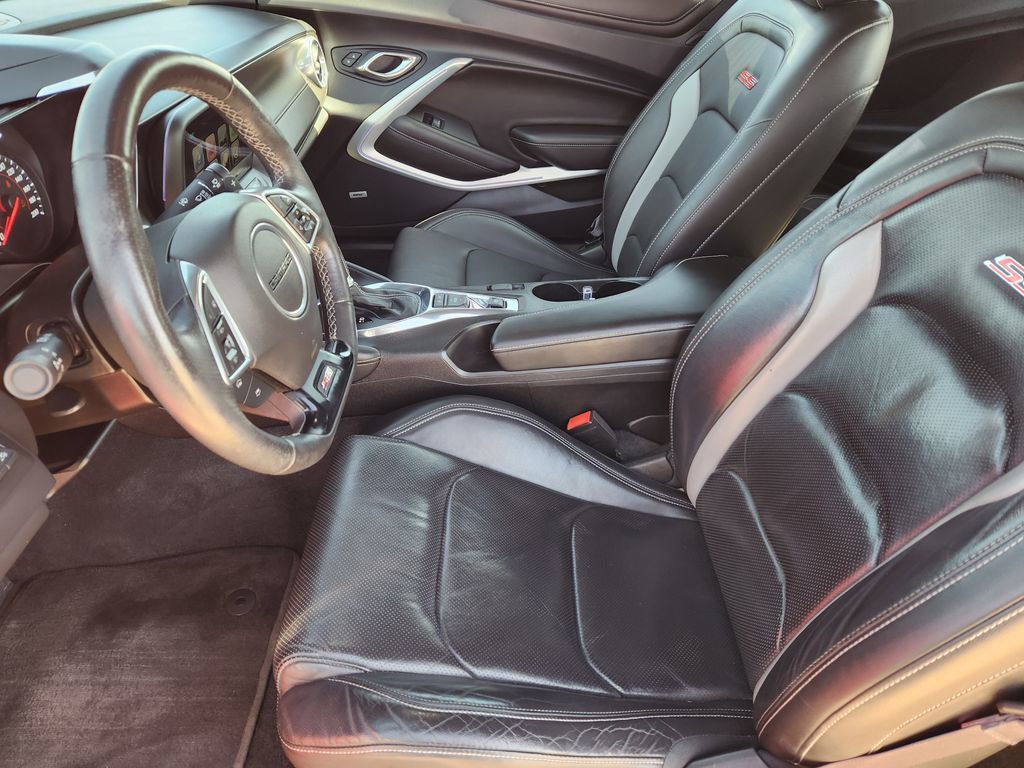 Used 2016 Chevrolet Camaro SS image 17