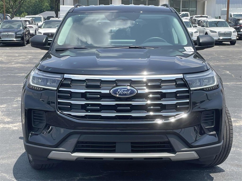 New 2025 Ford Explorer Active image 8
