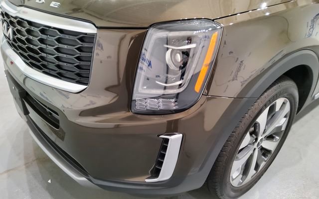 Used 2022 Kia Telluride S image 6