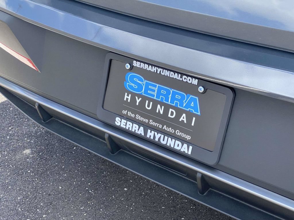 Certified 2025 Hyundai Elantra Sport FWD image 12