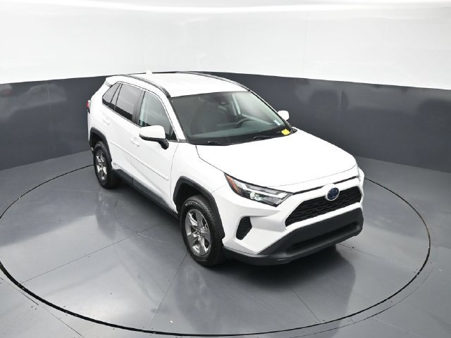 Used 2024 Toyota RAV4 LE AWD/4WD image 27