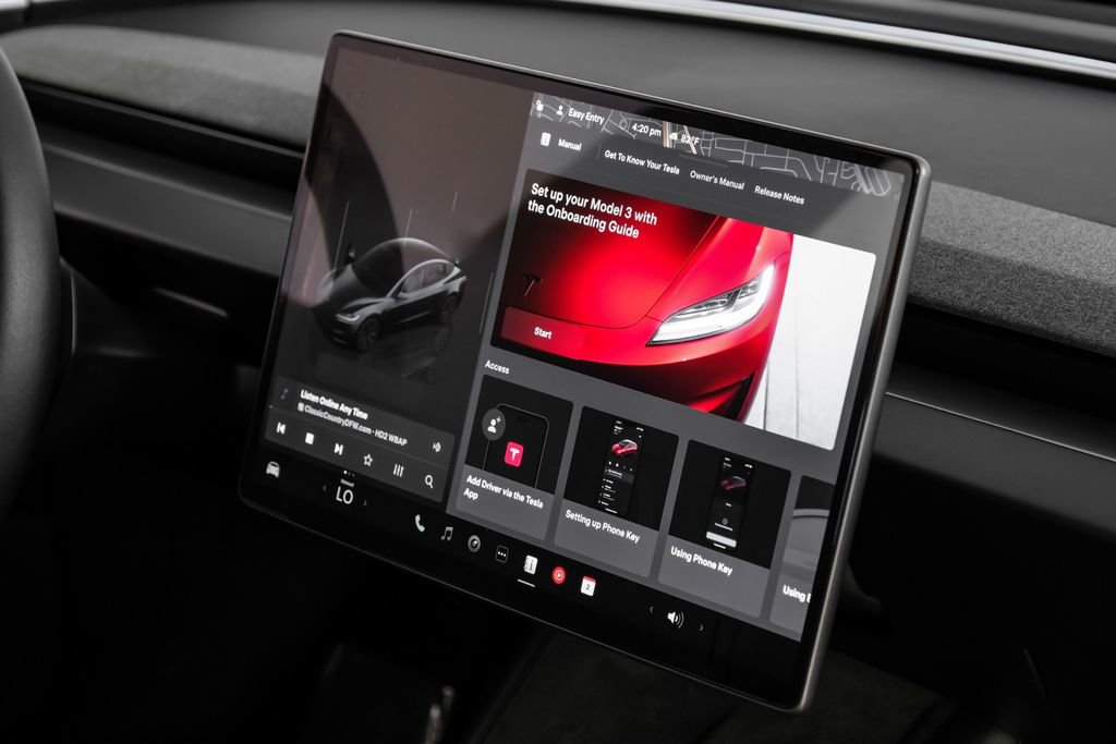 Used 2025 Tesla Model 3 Long Range image 25