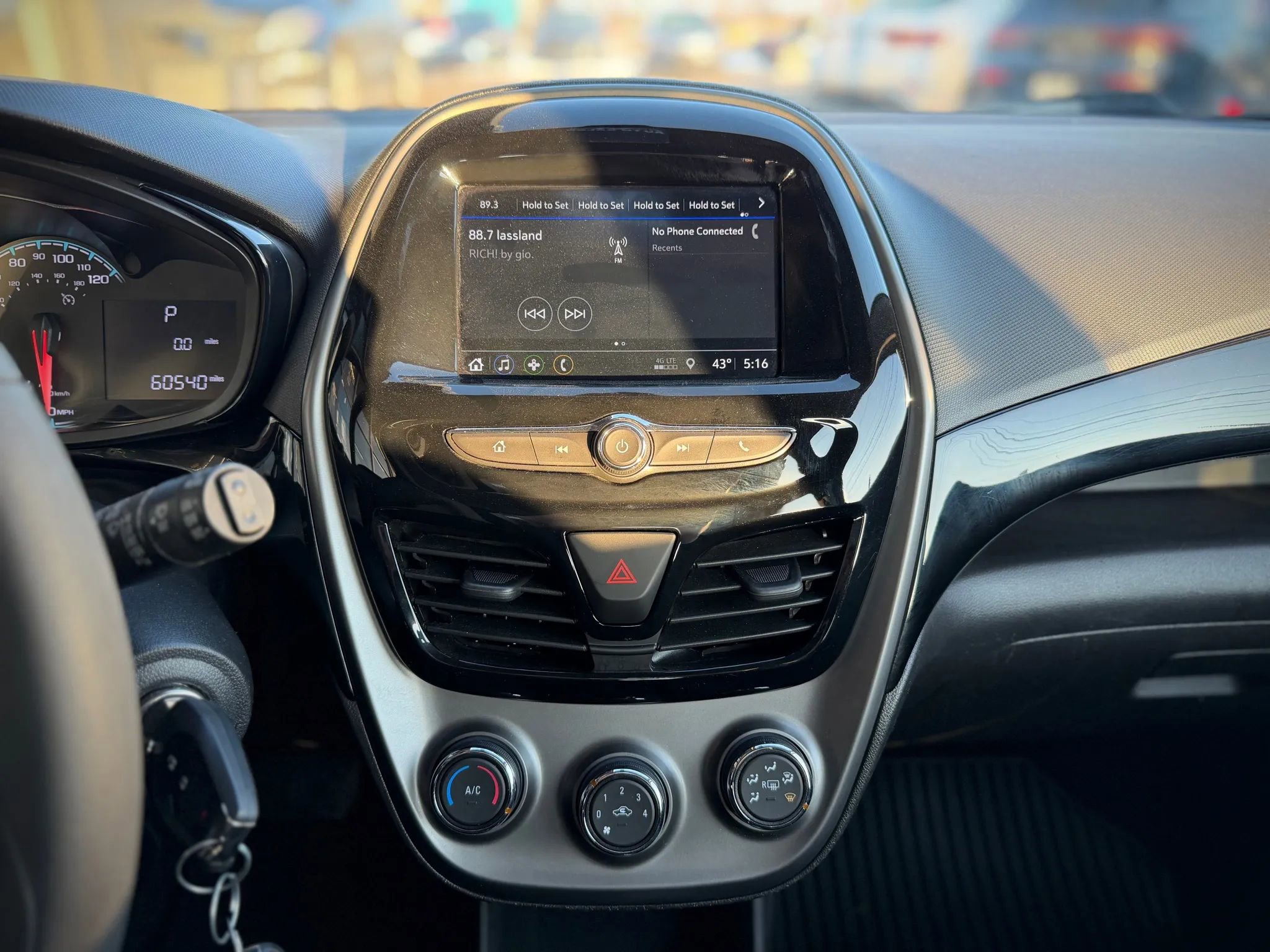 Used 2020 Chevrolet Spark LT image 11