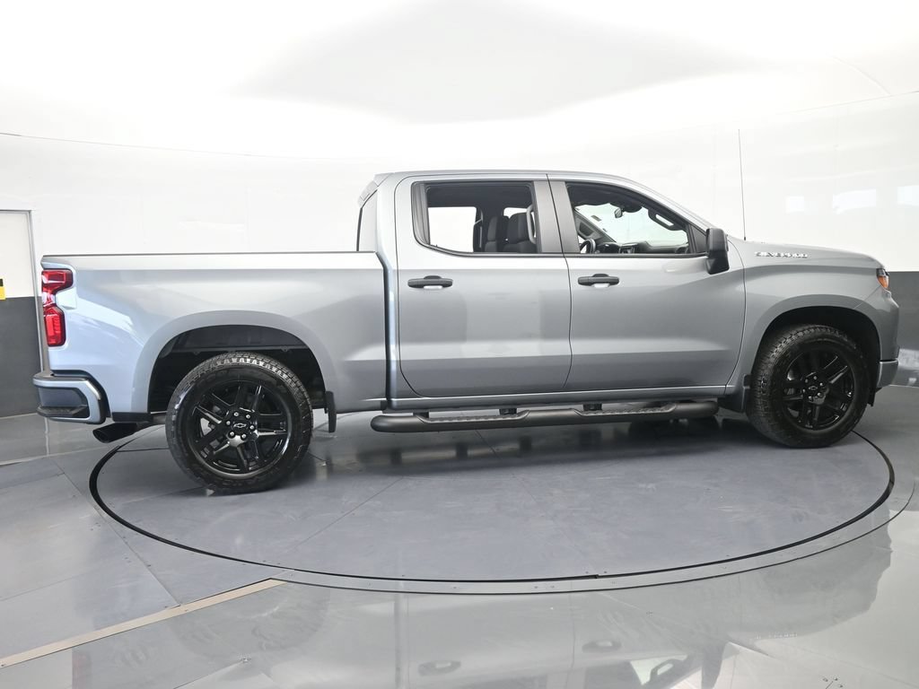 Used 2025 Chevrolet Silverado 1500 Custom w/ Turbomax Blackout Package RWD image 7