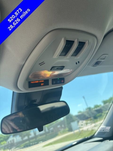 Used 2024 Chevrolet Trax LT w/ Sunroof Package FWD image 23