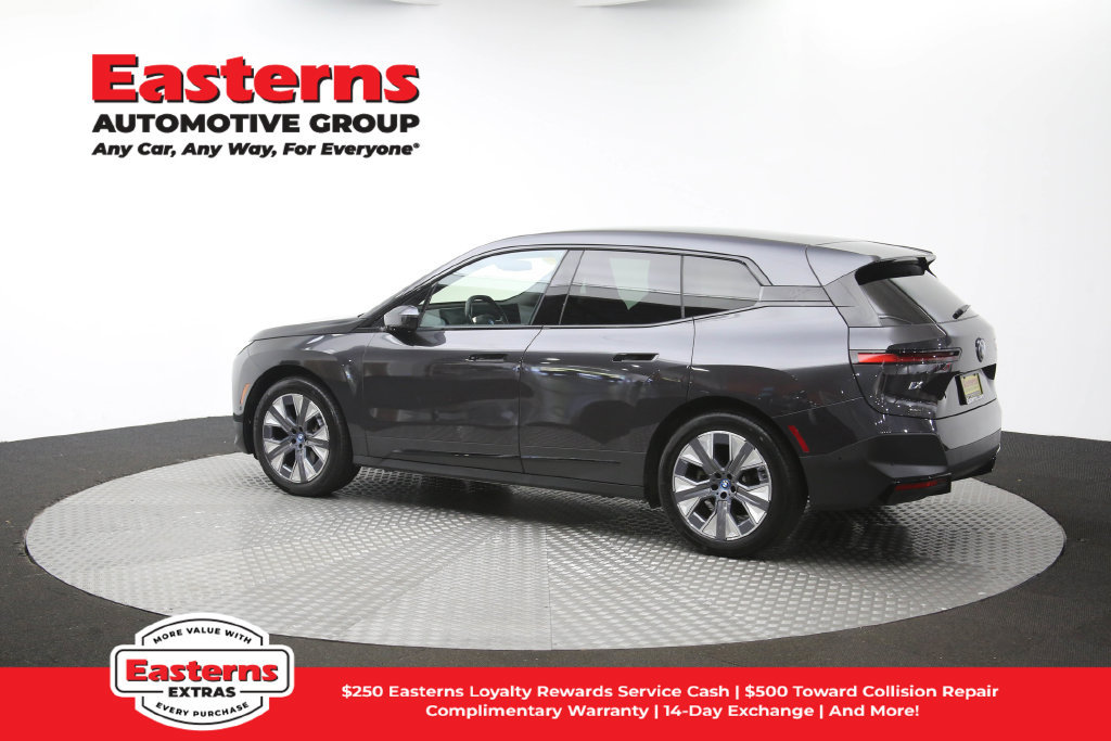 Used 2024 BMW iX xDrive50 AWD/4WD image 63