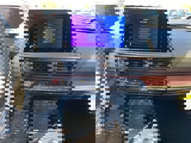 New 2026 Toyota Prius Plug-In Hybrid image 31