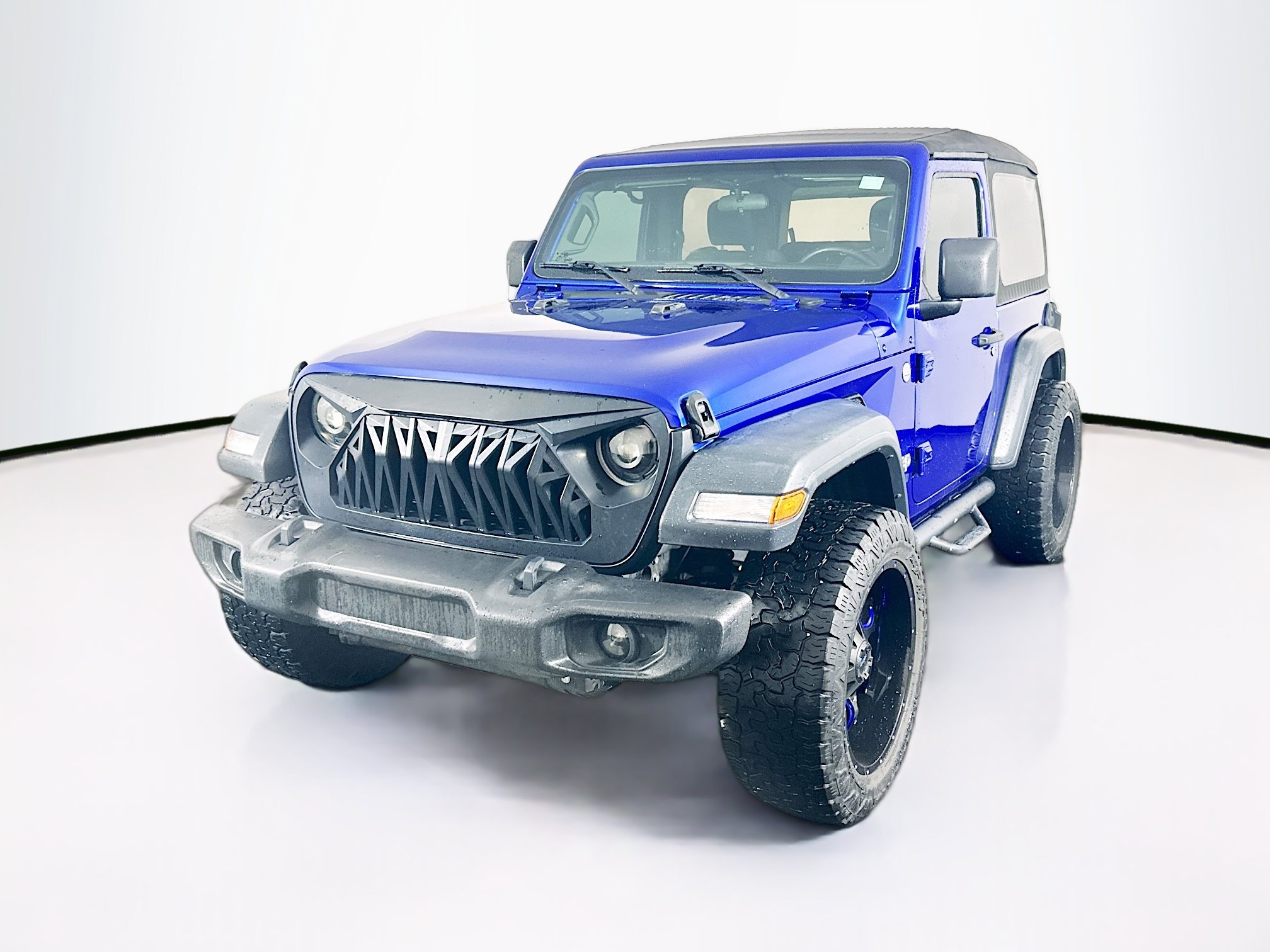Used 2018 Jeep Wrangler Sport AWD/4WD image 3