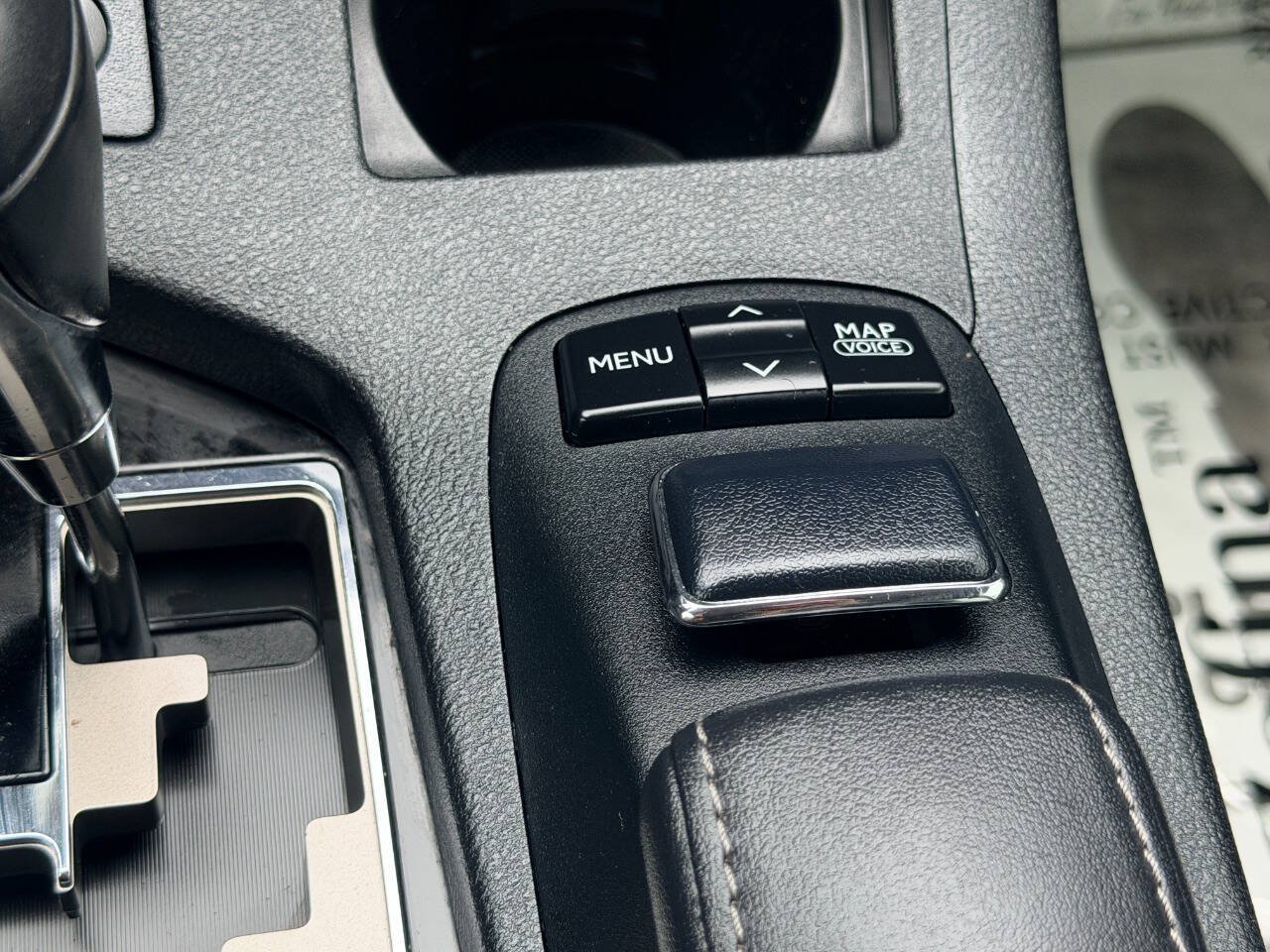 Used 2013 Lexus ES 300h w/ Luxury Pkg FWD image 40