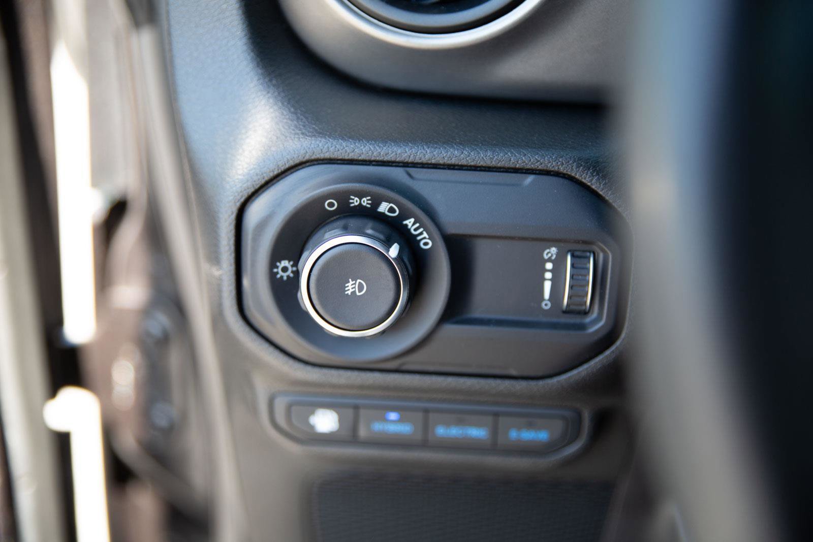 Used 2023 Jeep Wrangler Unlimited AWD/4WD image 18