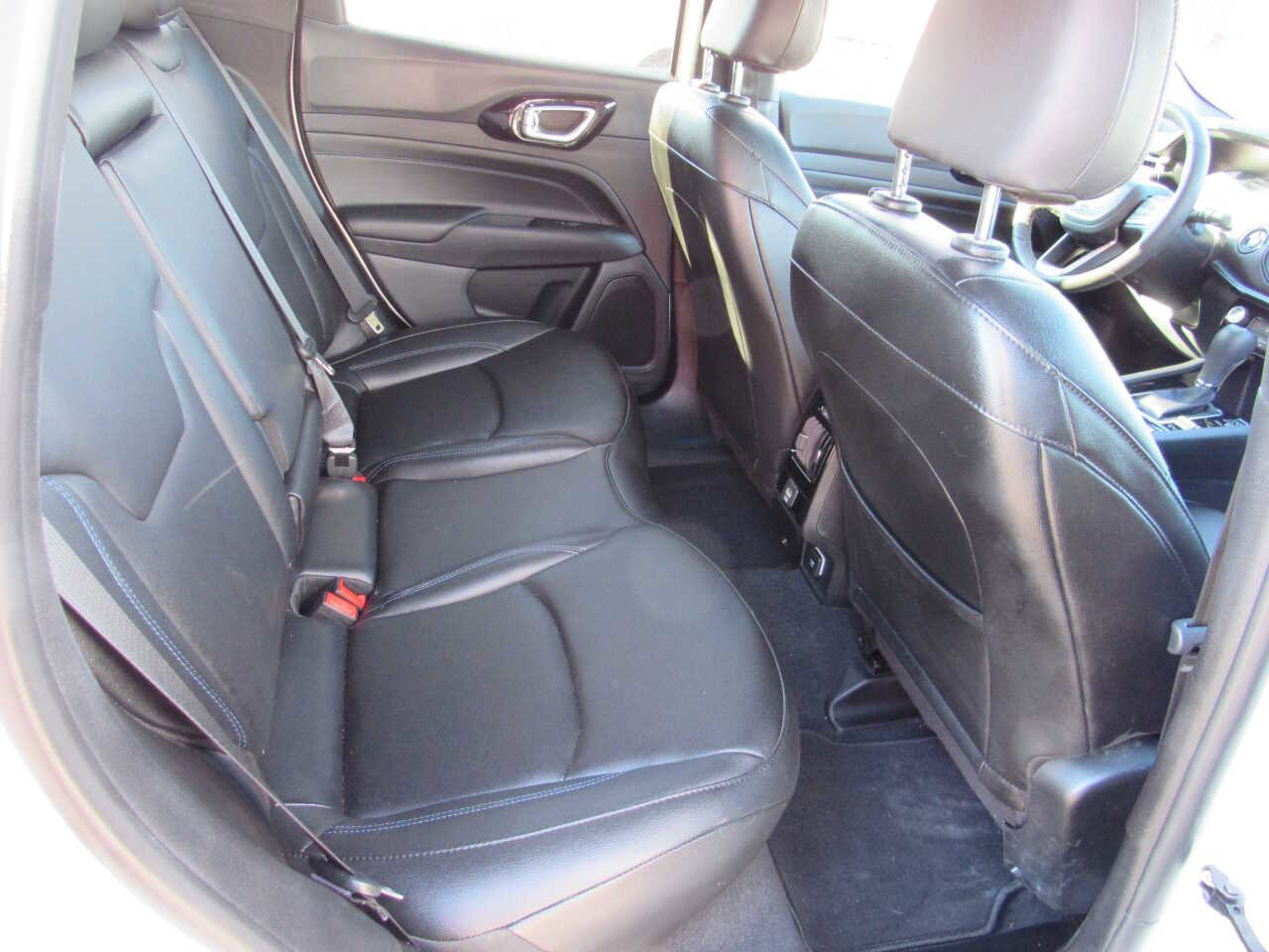 Used 2026 Jeep Compass Limited image 9