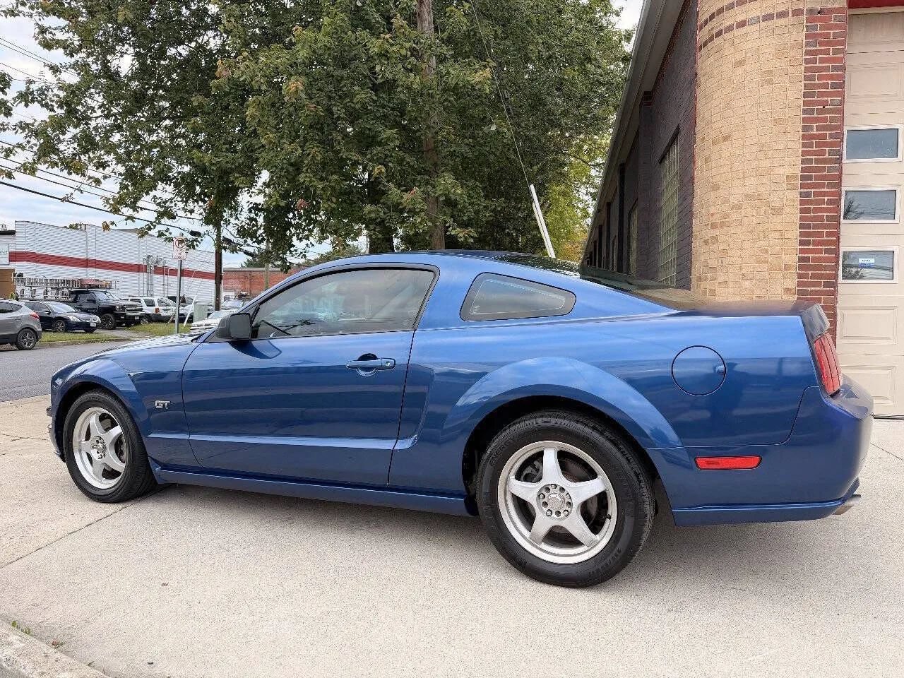 Used 2007 Ford Mustang GT Premium RWD image 11