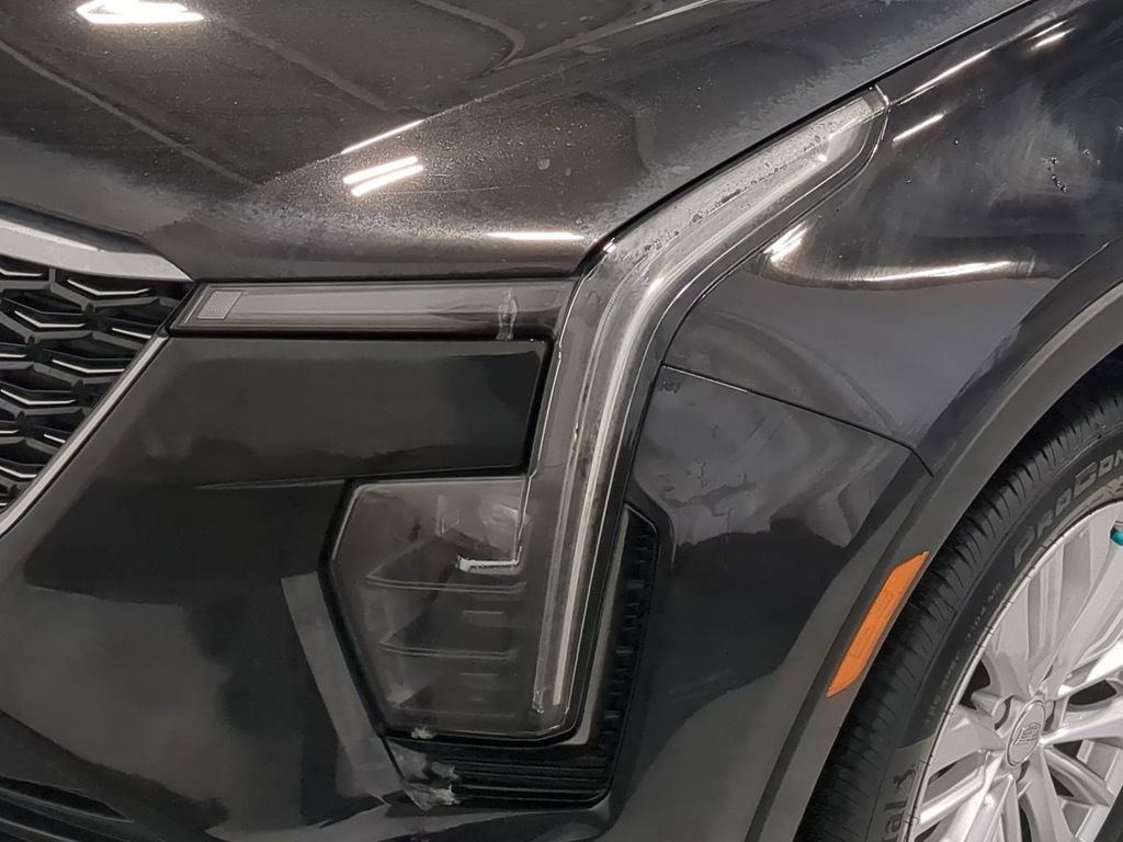 Used 2024 Cadillac XT4 Luxury w/ Cold Weather Package image 22