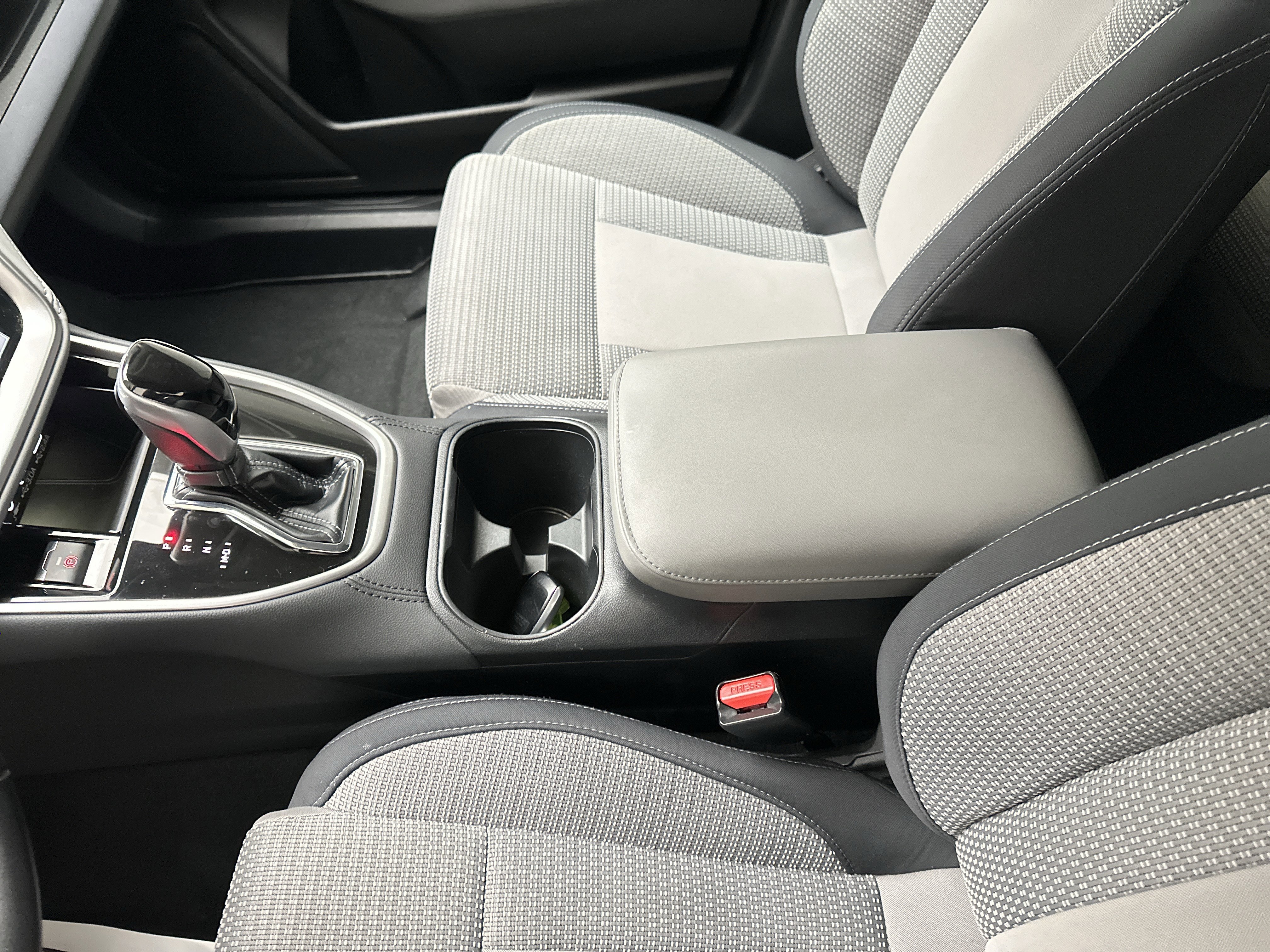 Used 2024 Subaru Outback Premium image 35