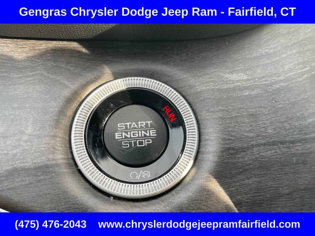 Used 2023 Jeep Grand Cherokee Limited w/ Luxury Tech Group II AWD/4WD image 56