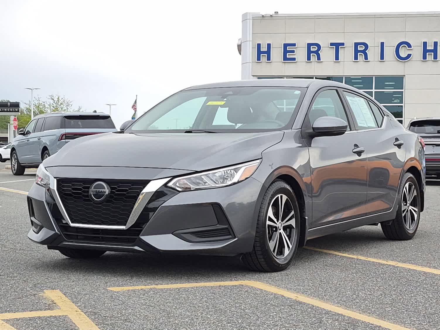 Used 2020 Nissan Sentra SV FWD image 1
