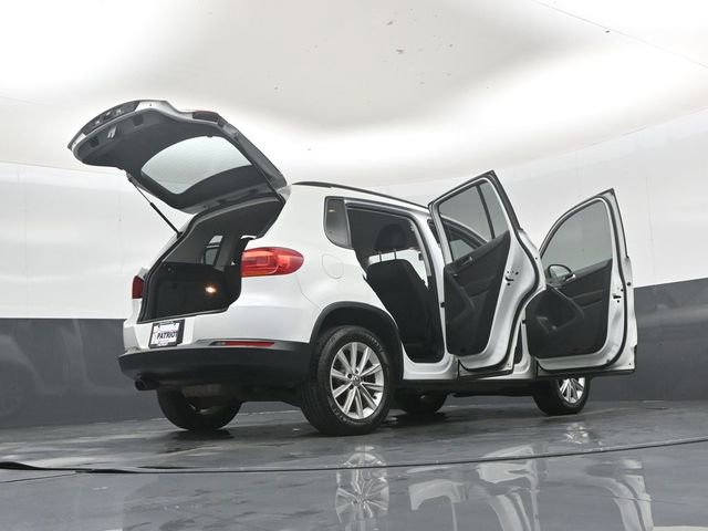 Used 2018 Volkswagen Tiguan Limited image 52