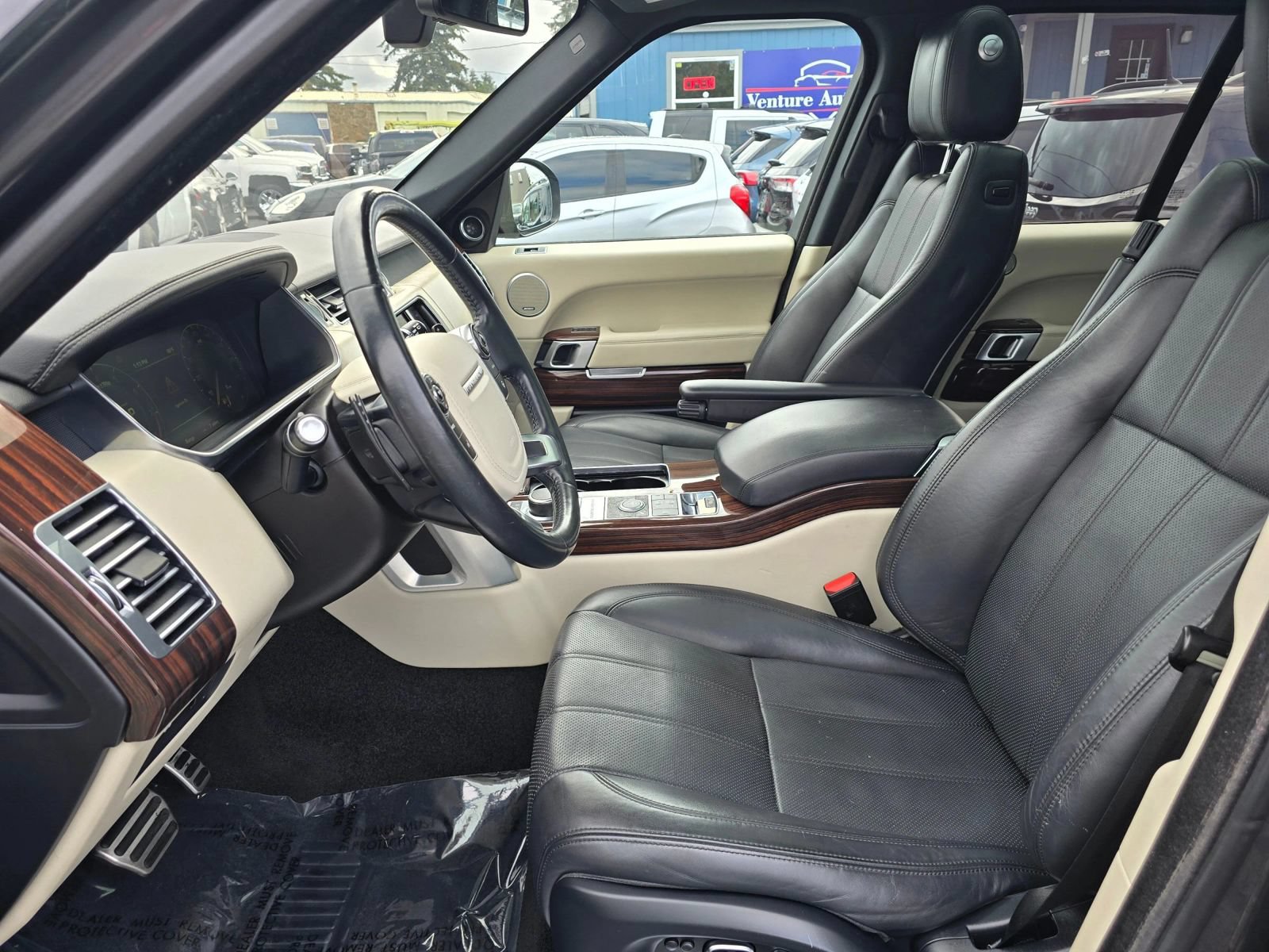 Used 2014 Land Rover Range Rover Supercharged AWD/4WD image 20