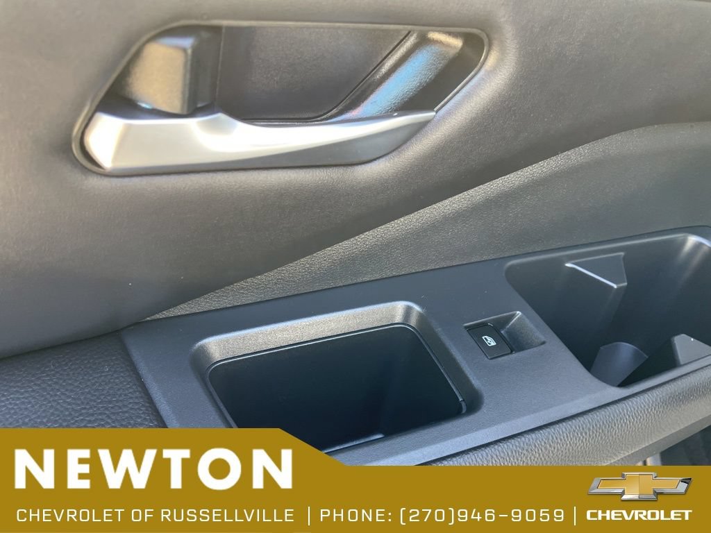 Used 2025 Nissan Pathfinder SL AWD/4WD image 49