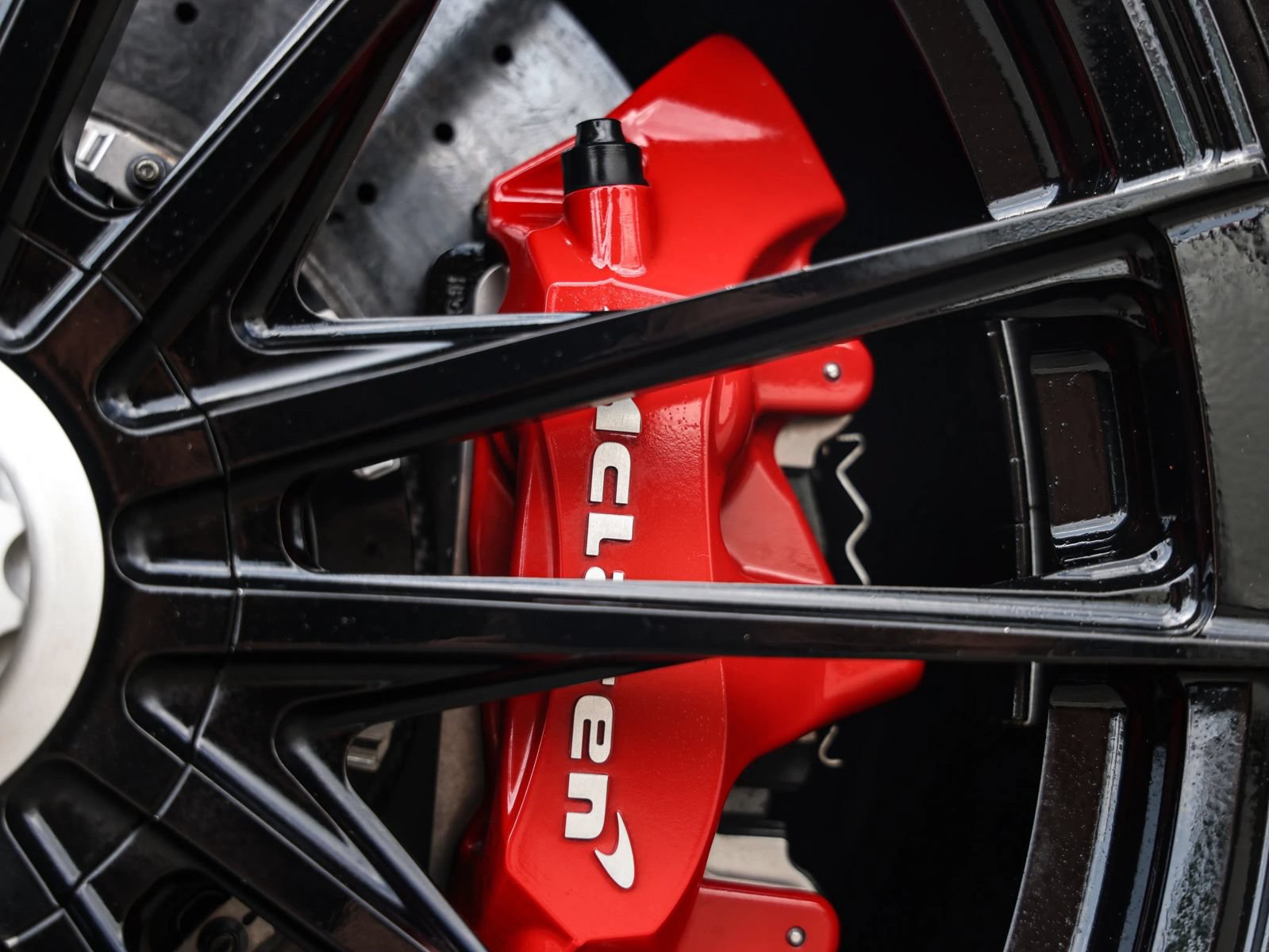 Used 2020 McLaren 720S Spider RWD image 62
