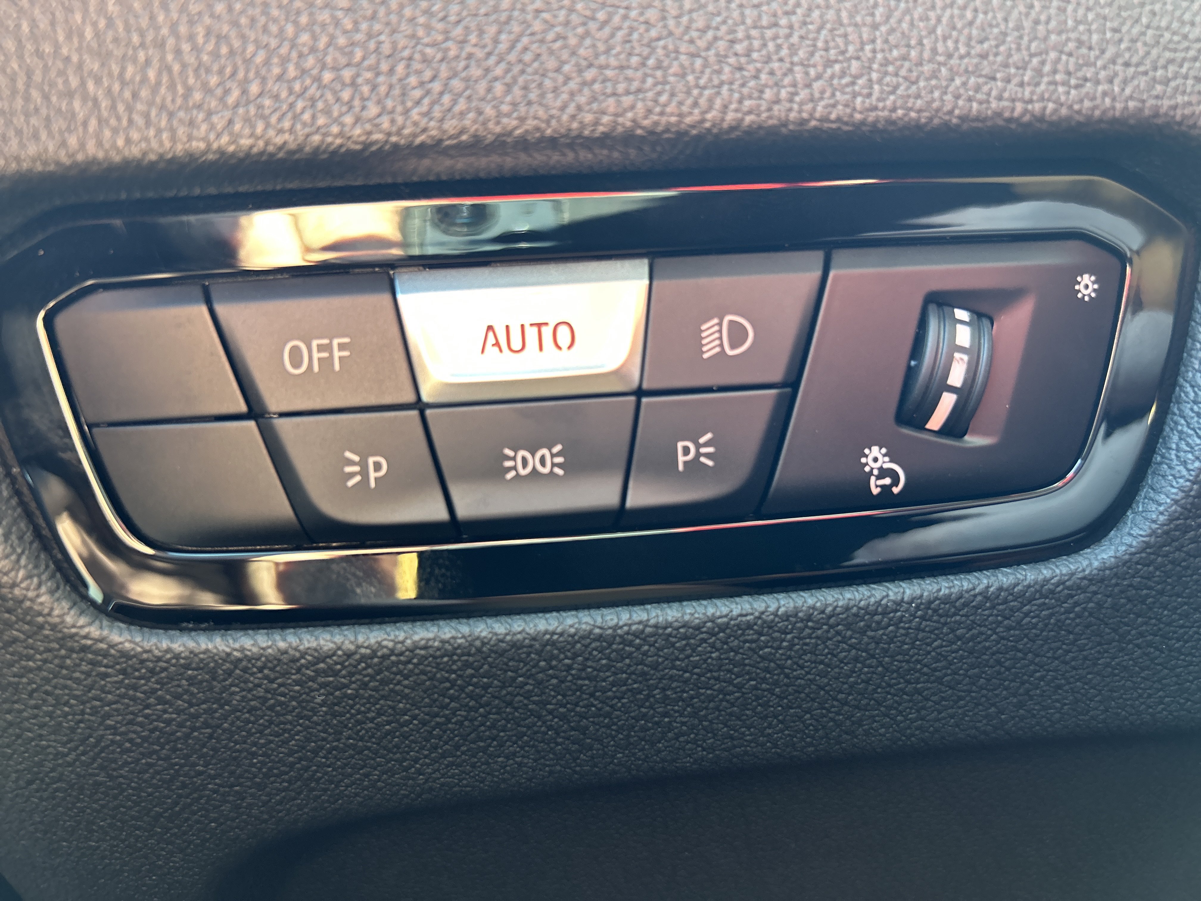 New 2026 BMW M340i xDrive w/ Premium Package AWD/4WD image 14