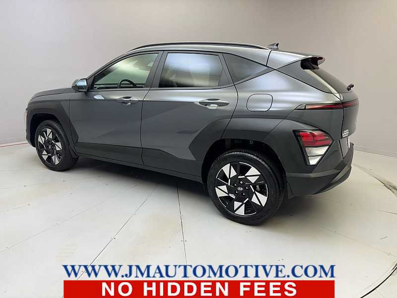 Used 2025 Hyundai Kona SEL AWD/4WD image 3