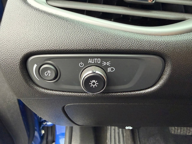Used 2023 Chevrolet Malibu LT FWD image 24