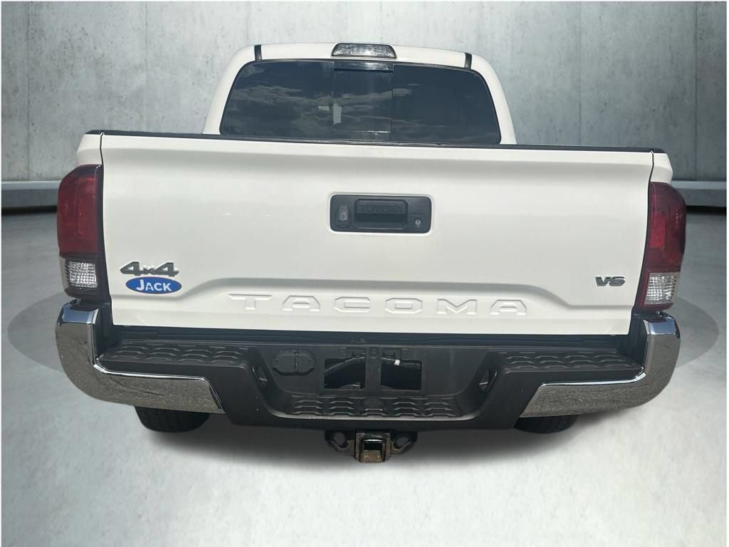 Used 2019 Toyota Tacoma SR5 AWD/4WD image 5