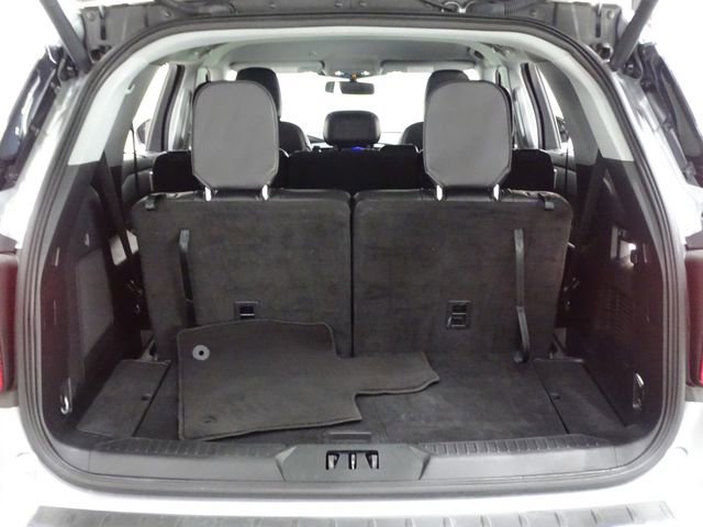 Used 2023 Ford Explorer Limited image 16