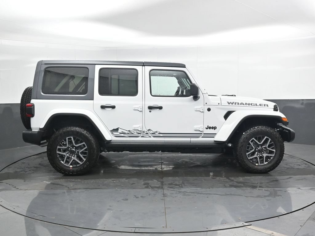 New 2026 Jeep Wrangler Unlimited Sahara w/ Rockslide Package AWD/4WD image 4