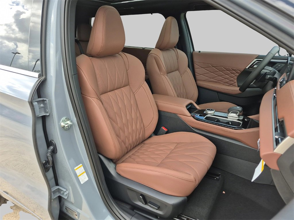 New 2025 Mitsubishi Outlander SEL image 26