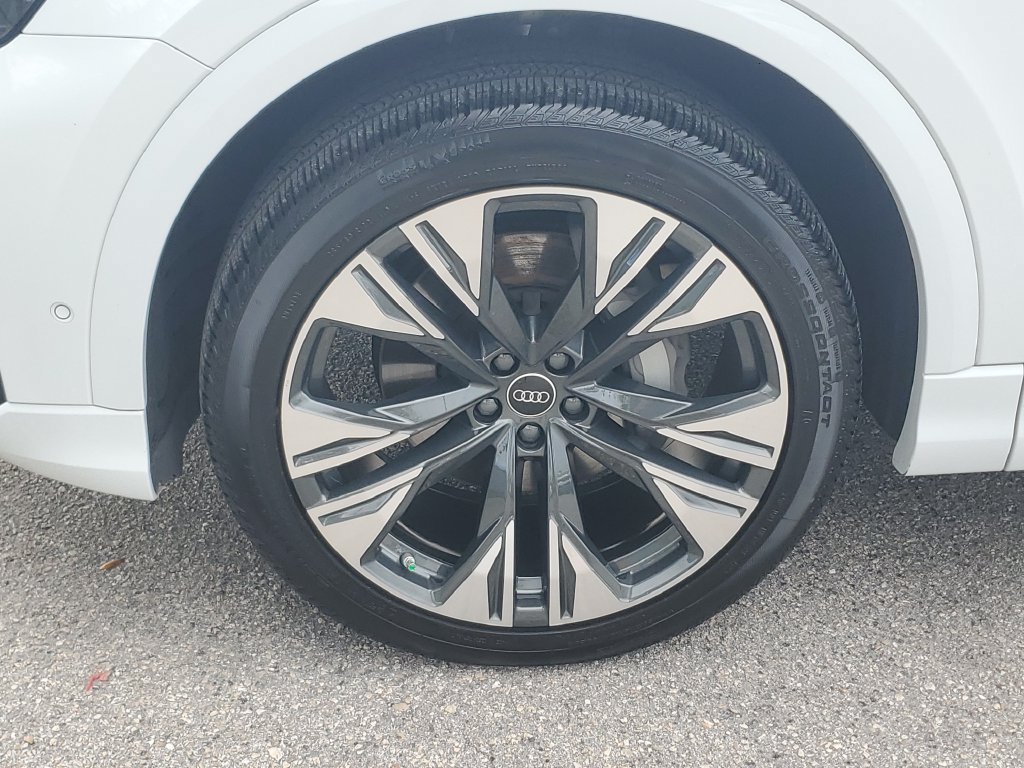 Certified 2026 Audi Q8 Premium Plus w/ Premium Plus Package AWD/4WD image 13
