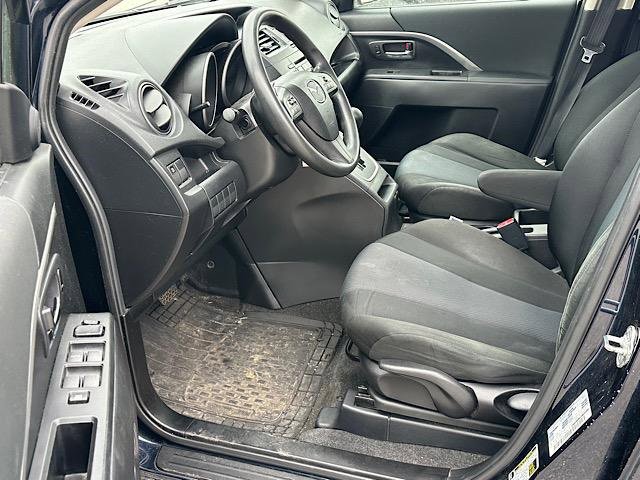 Used 2015 MAZDA MAZDA5 Sport image 17