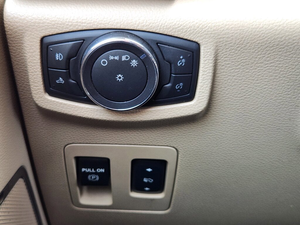 Used 2016 Ford F150 Lariat AWD/4WD image 16