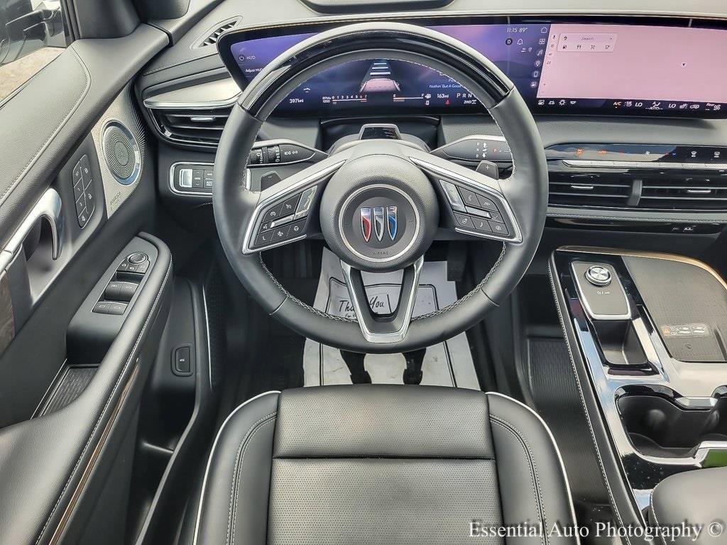 Used 2025 Buick Enclave Avenir w/ Super Cruise Package image 14