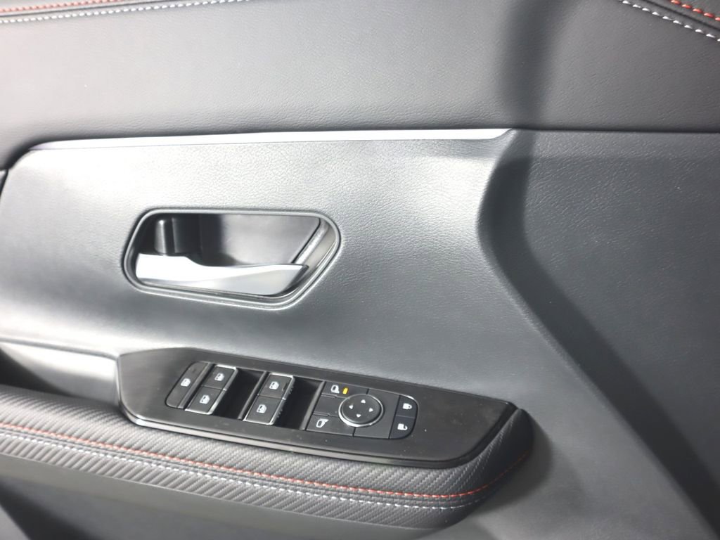 New 2026 Nissan Kicks SR w/ SR Premium Package image 18