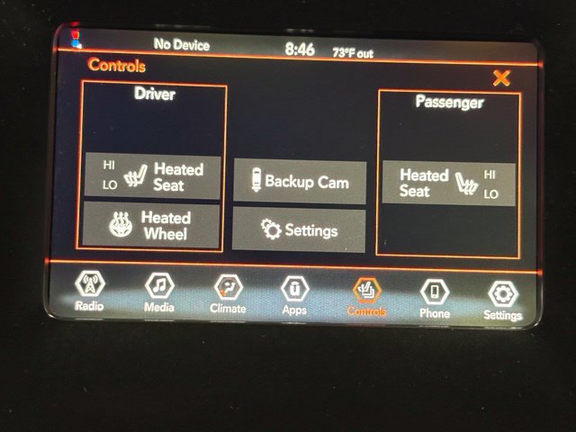 Used 2019 Jeep Cherokee Latitude w/ Cold Weather Group FWD image 35