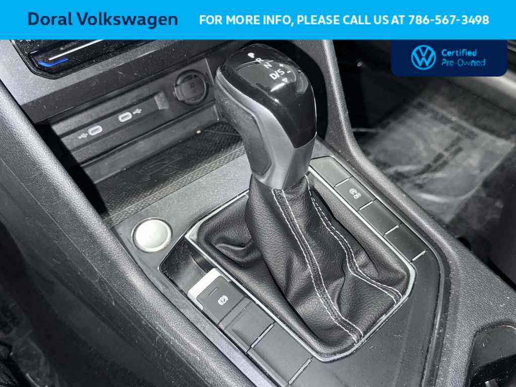 Certified 2022 Volkswagen Tiguan SE FWD image 21