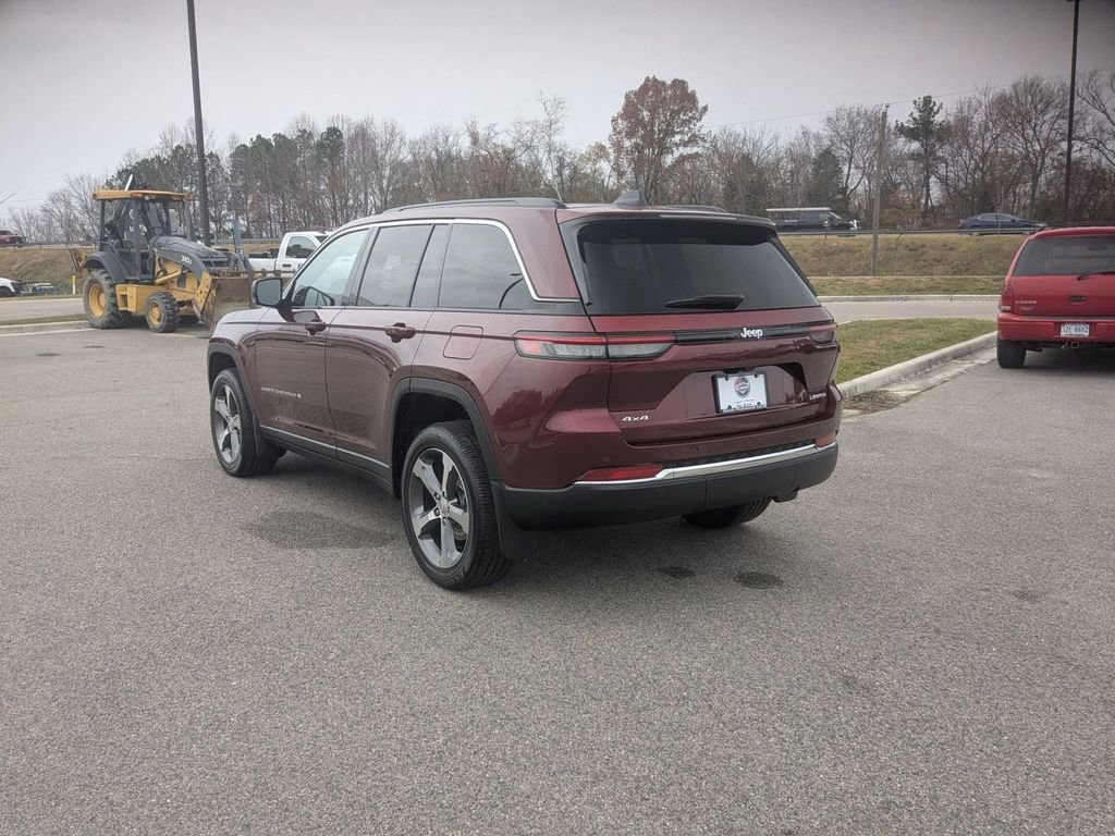 New 2025 Jeep Grand Cherokee Limited w/ Trailer Tow Package image 3