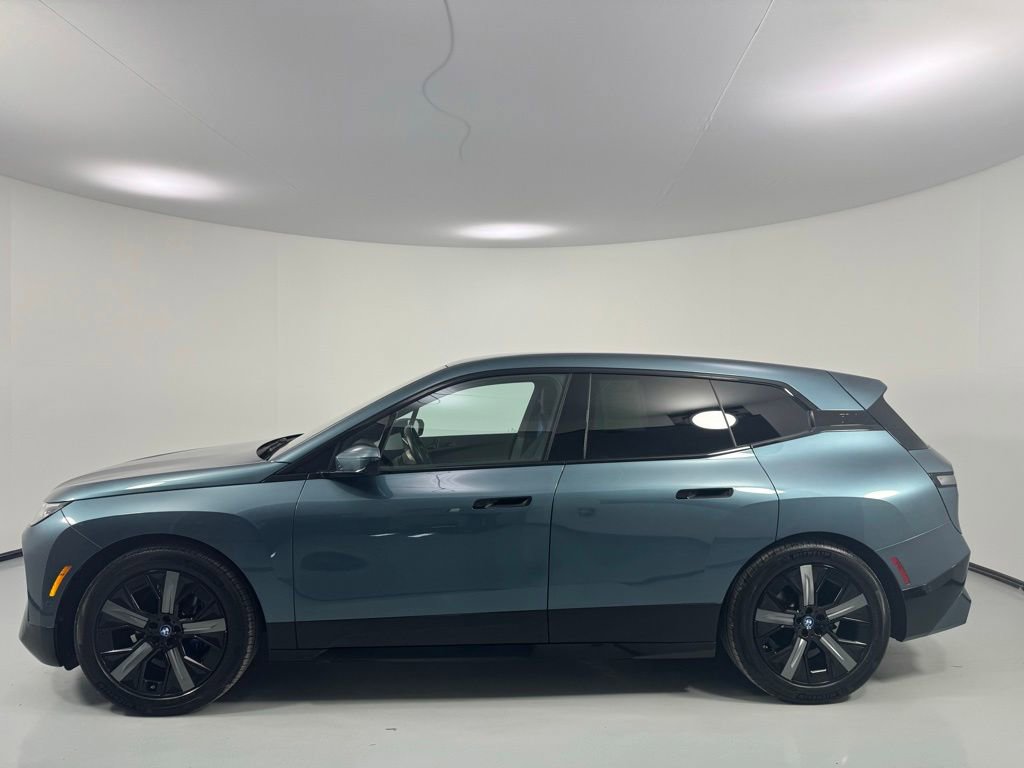 Certified 2023 BMW iX M60 w/ Executive Package AWD/4WD image 5