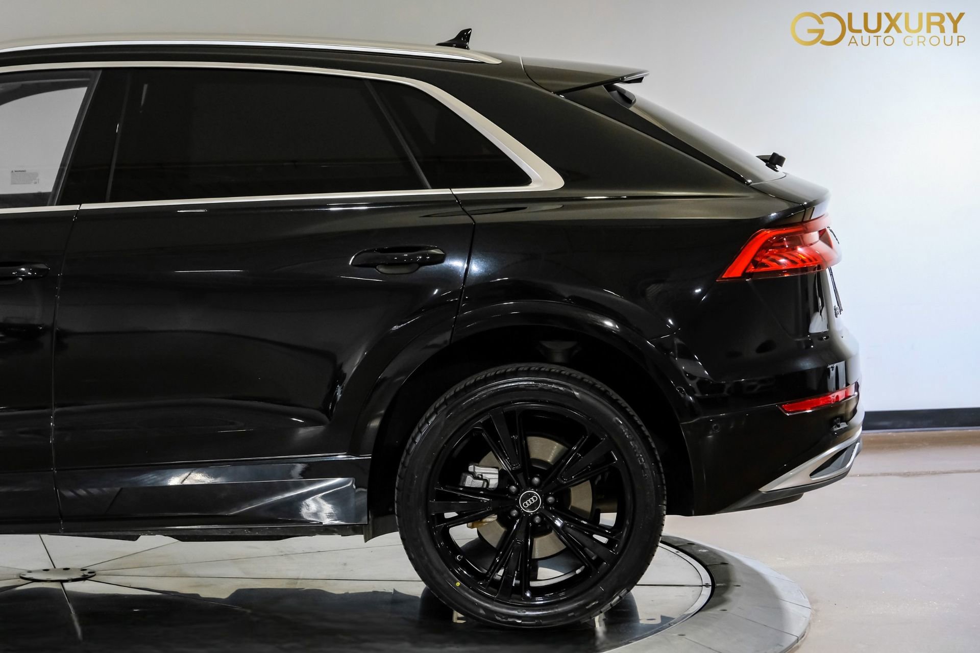 Used 2023 Audi Q8 Premium Plus w/ Premium Plus Package image 15