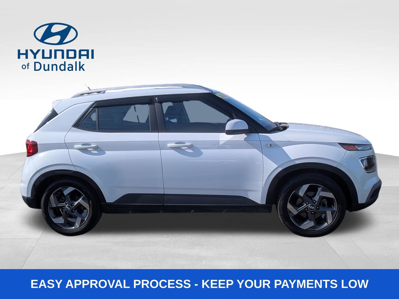 Used 2023 Hyundai Venue SEL w/ Cargo Package image 10